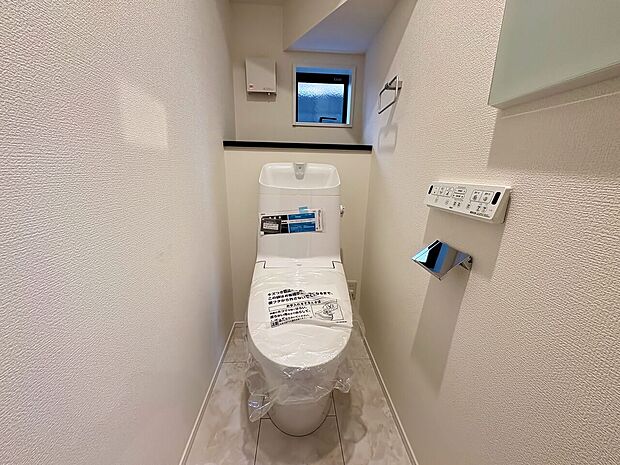 白を基調としたシンプルながらも落ち着くデザイン。