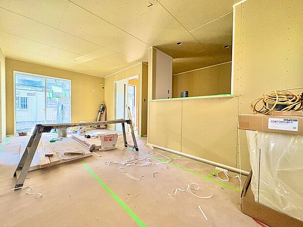 リビングと続き間和室のある人気の間取り。(令和8年4月 撮影)