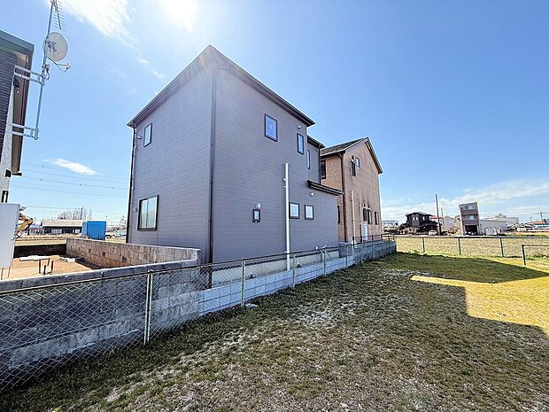 住まう方の幸せを守ります。ワンランク上のオンリーワンの家。(令和8年3月 撮影)