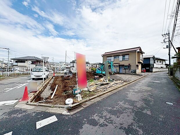 2階全居室南東向きで陽当たり良好です。(令和8年4月 撮影)