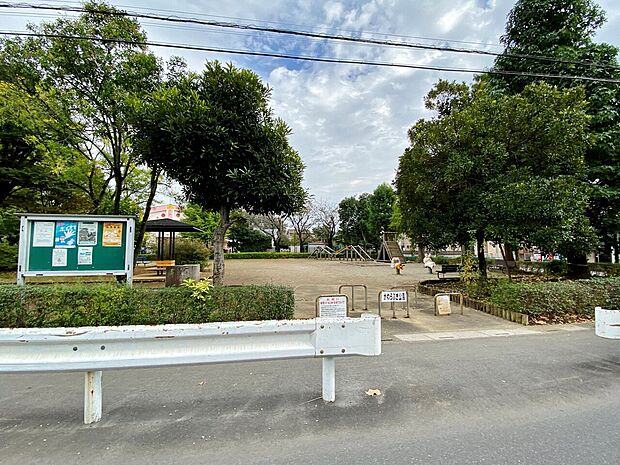 瓦葺公園まで約1000m