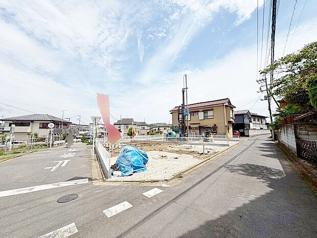 リビングスルー階段は、家族の自然なコミュニケーションが増加します。(令和8年5月 撮影)