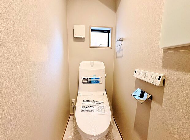 白を基調としたシンプルながらも落ち着くデザイン。