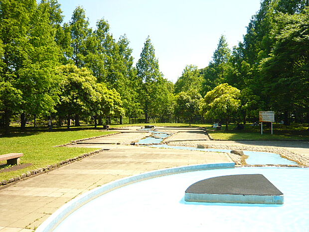 伊奈町制施行記念公園まで約1300m