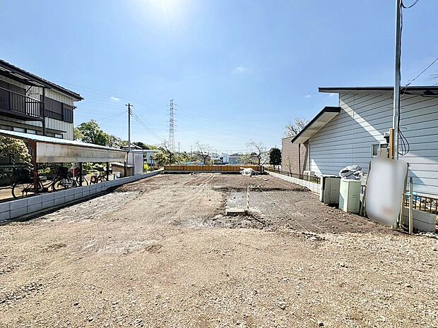 自然と家族のコミュニケーションが生まれるリビングイン階段を採用。(令和8年4月 撮影)