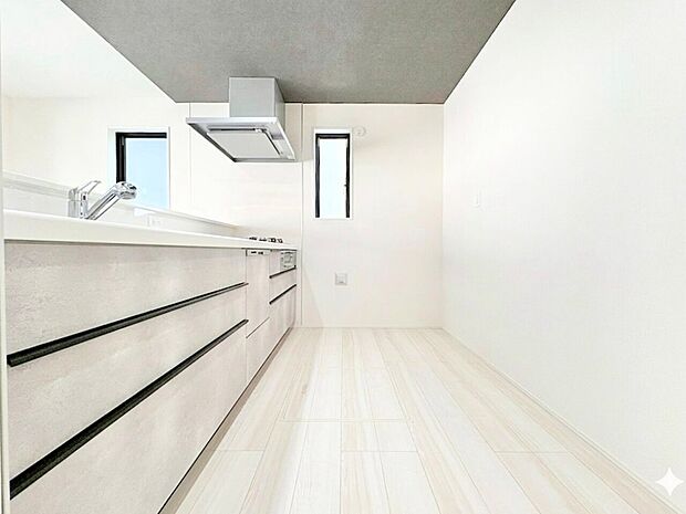 インテリアに馴染むデザイン性と使いやすい機能性を兼ね備えました。