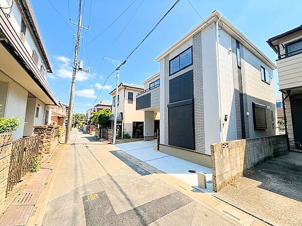 1日中爽やかな自然光が差し込み明るい住まい。