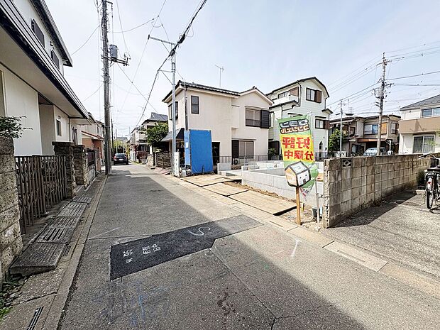 1日中爽やかな自然光が差し込み明るい住まい。(令和8年4月 撮影)