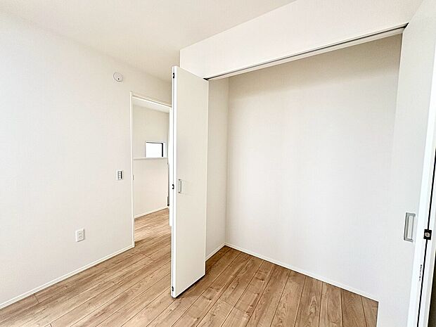 各お部屋にしっかりと収納スペースを設けてあります。