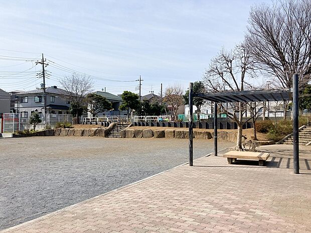 大東南児童公園まで約230m