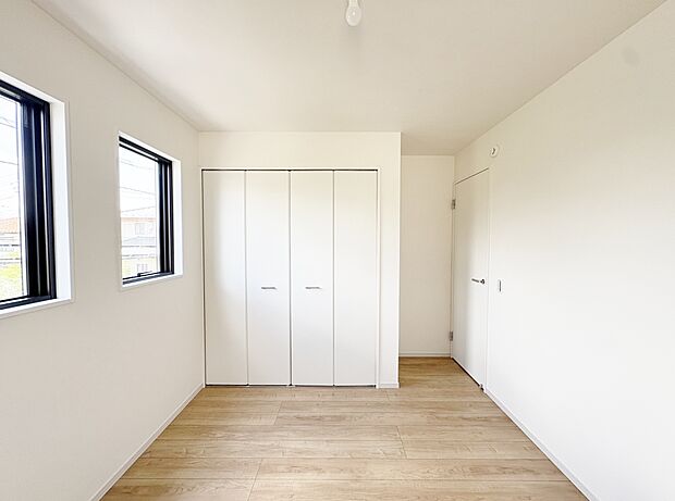 一日中明るい空間での生活は誰もが憧れる生活です。