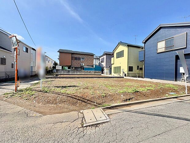 開放感のある角地に面した区画です。