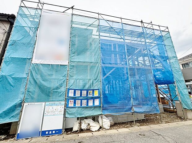 LDKは広々16帖、便利なパントリー付きです。(令和8年4月 撮影)
