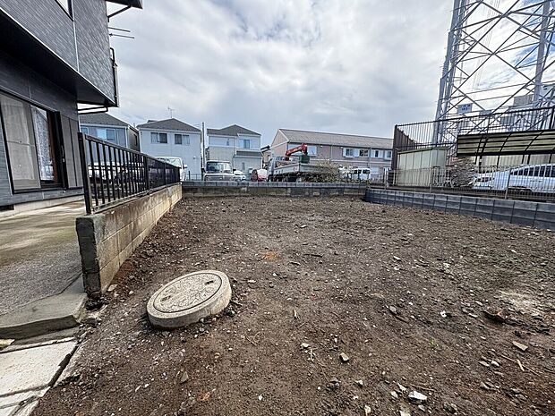 6帖の広さの納戸が2カ所にございます。(令和8年4月 撮影)