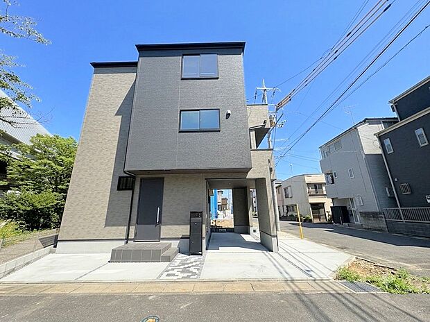 全居室6帖以上の4LDK。小・中学校まで徒歩9分以内でお子様の通学も安心です。