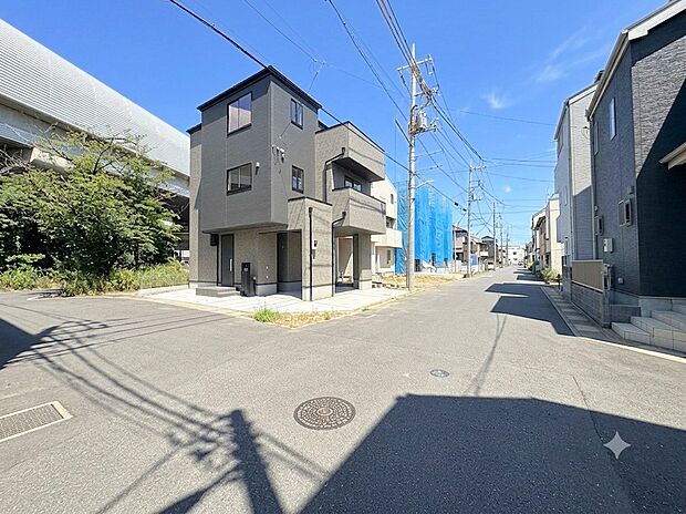 「笑顔・快適・充実」を日常にする日々が、この本邸から始まります。(令和8年7月撮影)