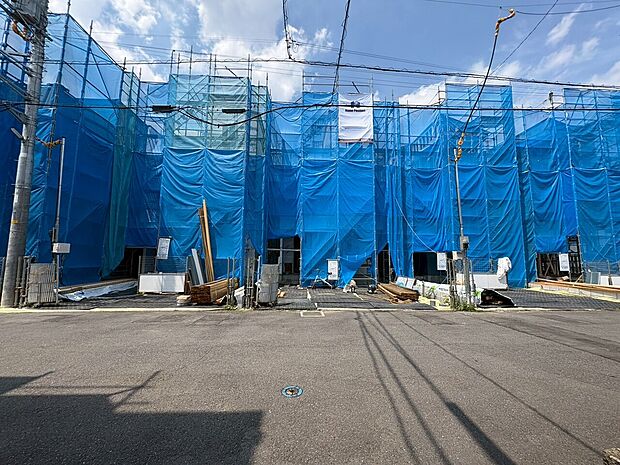 LDK20帖。キッチンからリビング全体を見渡せます(令和8年6月 撮影)