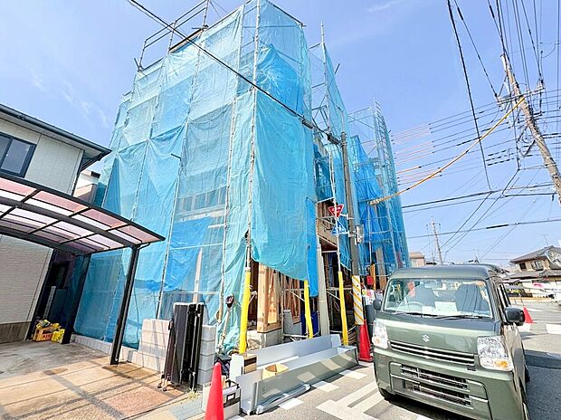 豊かな光と風を運んでくれるルーフバルコニー付きの邸宅です。(令和8年4月 撮影)