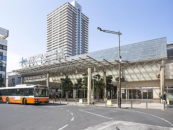 獨協大学前駅まで約1500m