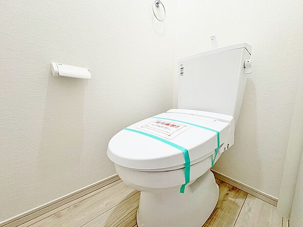 白を基調に飽きのこない空間は、質感豊かな仕上がりです。