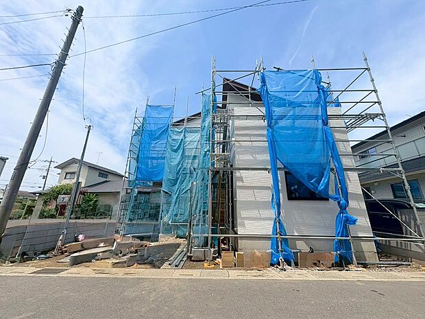 キッチンそばに水回りを設け、毎日の家事動線にも配慮しました。(令和8年6月 撮影)