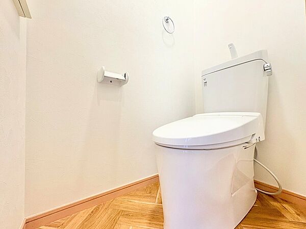 白を基調としたシンプルながらも落ち着くデザイン。
