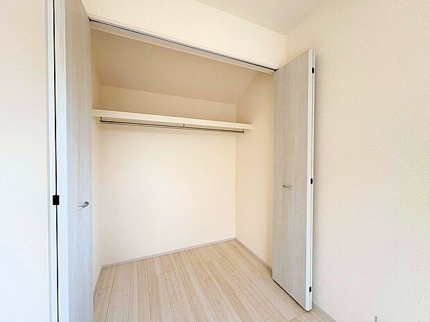 各お部屋にしっかりと収納スペースを設けてあります。