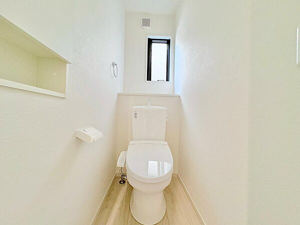 使い勝手を考えトイレを2ヶ所に設けました。