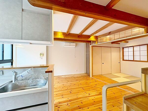 木の風合いを感じ、日々の生活に癒しを与えてくれるＬＤＫ。