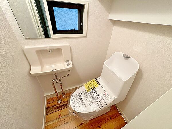 1階と3階にトイレを設置しています。