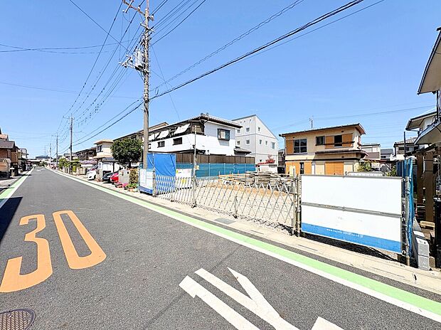 家族で共有して利用できるクローゼットを設けました。(令和8年5月 撮影)