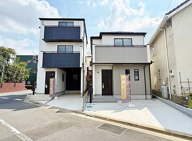 【B号棟】右が当物件。充実した生活利便施設に恵まれています。