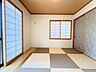 子供部屋：リビング横に和室がある間取りで落ち着いた中でゆったりと寛げます。
