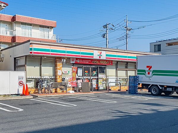 セブン-イレブン 東浦和3丁目店まで約600m