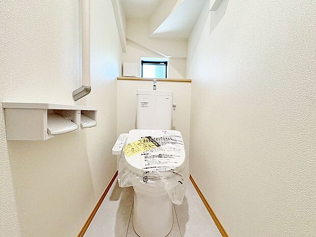各階にトイレを完備しています。