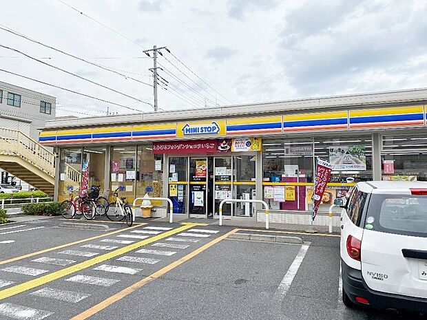 ミニストップ川口上青木店まで約274m