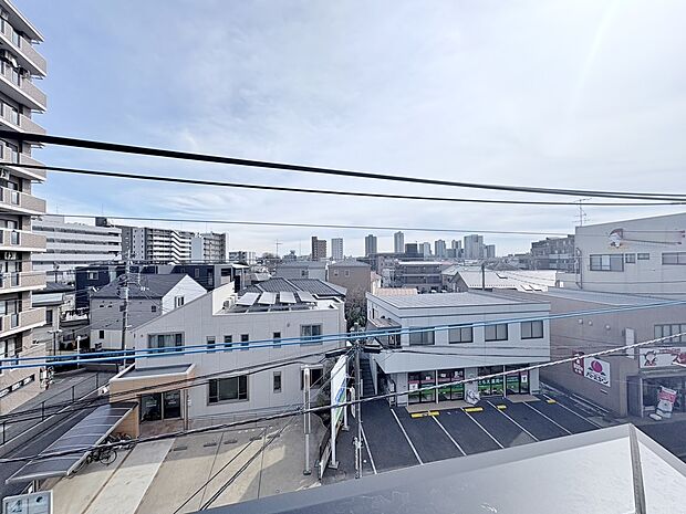 かけがえのない街並みや風景が広がります。