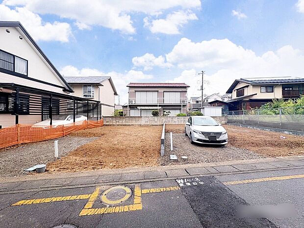 多用途に使える2帖のサービスルーム付き。(令和8年5月 撮影)