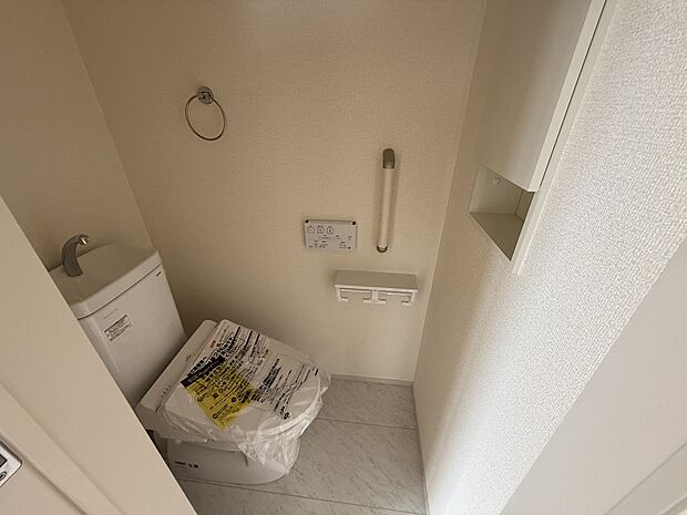 各階にトイレを完備しています。