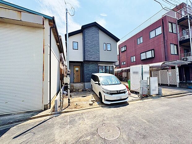 LDK19.5帖の広々空間。住む人の暮らしを心地よく彩り、愛着の深まる空間へ。(令和8年7月撮影)