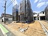 駐車場：道路からの視線を意識することなく、プライバシーが守られた立地。(令和8年7月撮影)
