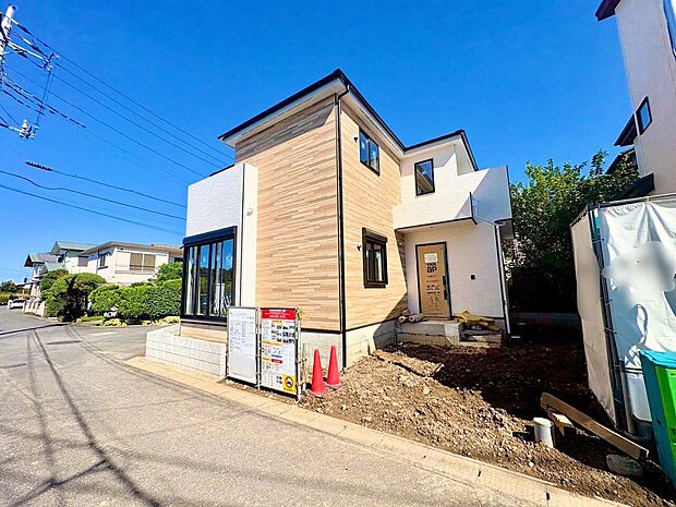 角地に面した38坪、4LDK+2WIC付のお住まい。(令和8年10月撮影)