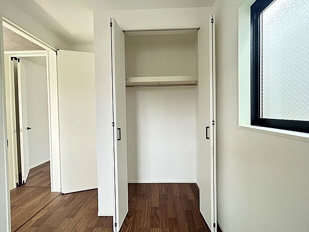 各お部屋にしっかりと収納スペースを設けてあります。