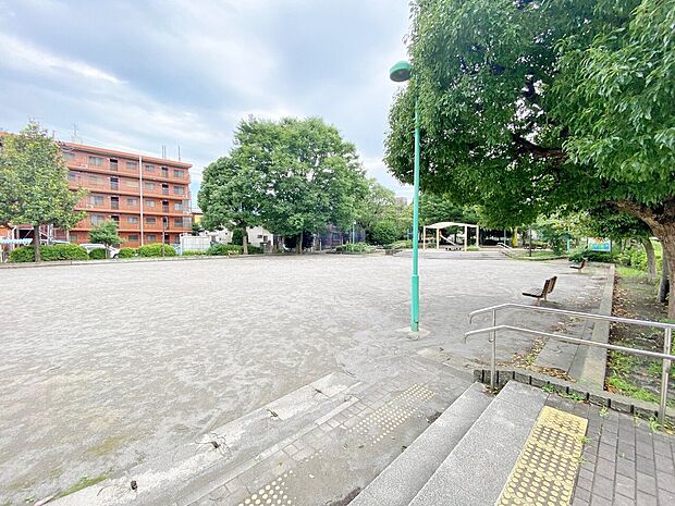 東谷公園まで約400m