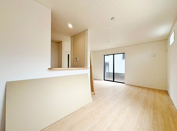 ここにはみんなが集い、食事と楽しい会話が始まります。
