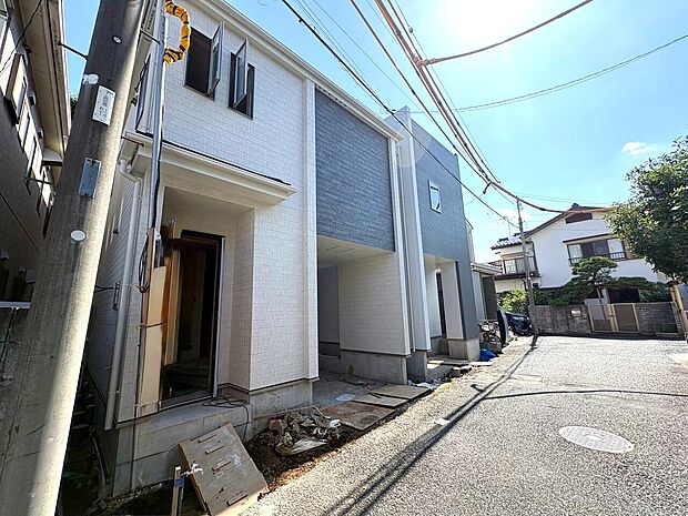 16帖のLDKはくつろぐ方とお料理をされる方の一体感を重視した設計。(令和8年7月撮影)