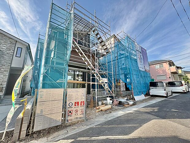 敷地面積は32坪以上、3LDK+WICを3か所完備したお住まいです。(令和8年7月撮影)