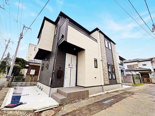 鉄道博物館駅まで徒歩12分の立地です。角地につき開放感があり陽当り良好です。