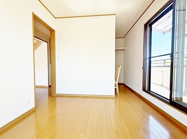 充実した生活は伸びやかな居室空間から始まります。