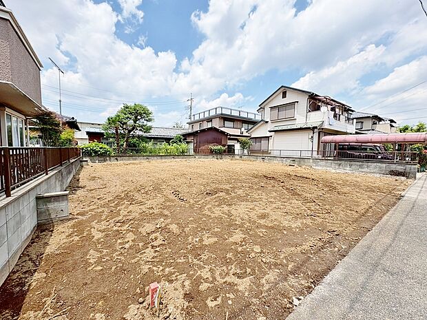 南公道に面した整形地。(令和8年6月 撮影)